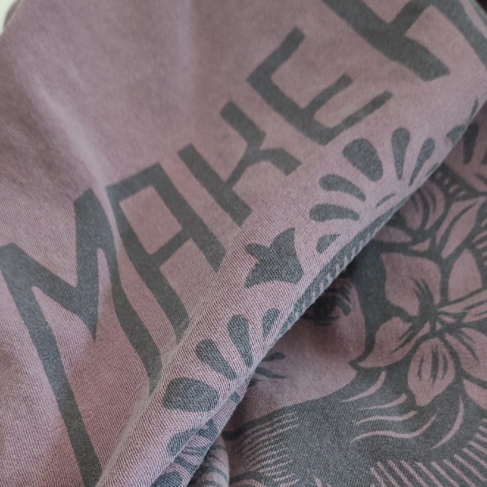 Obey Pink and Black 'Make Art Not War' Print - Picture 4 of 4